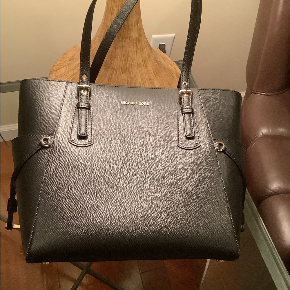 Michael Kors Jet Set Black Tote